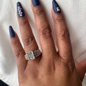 Wedding / Engagement Ring